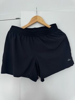 ALO 5” Adapt Running Short (Medium)
